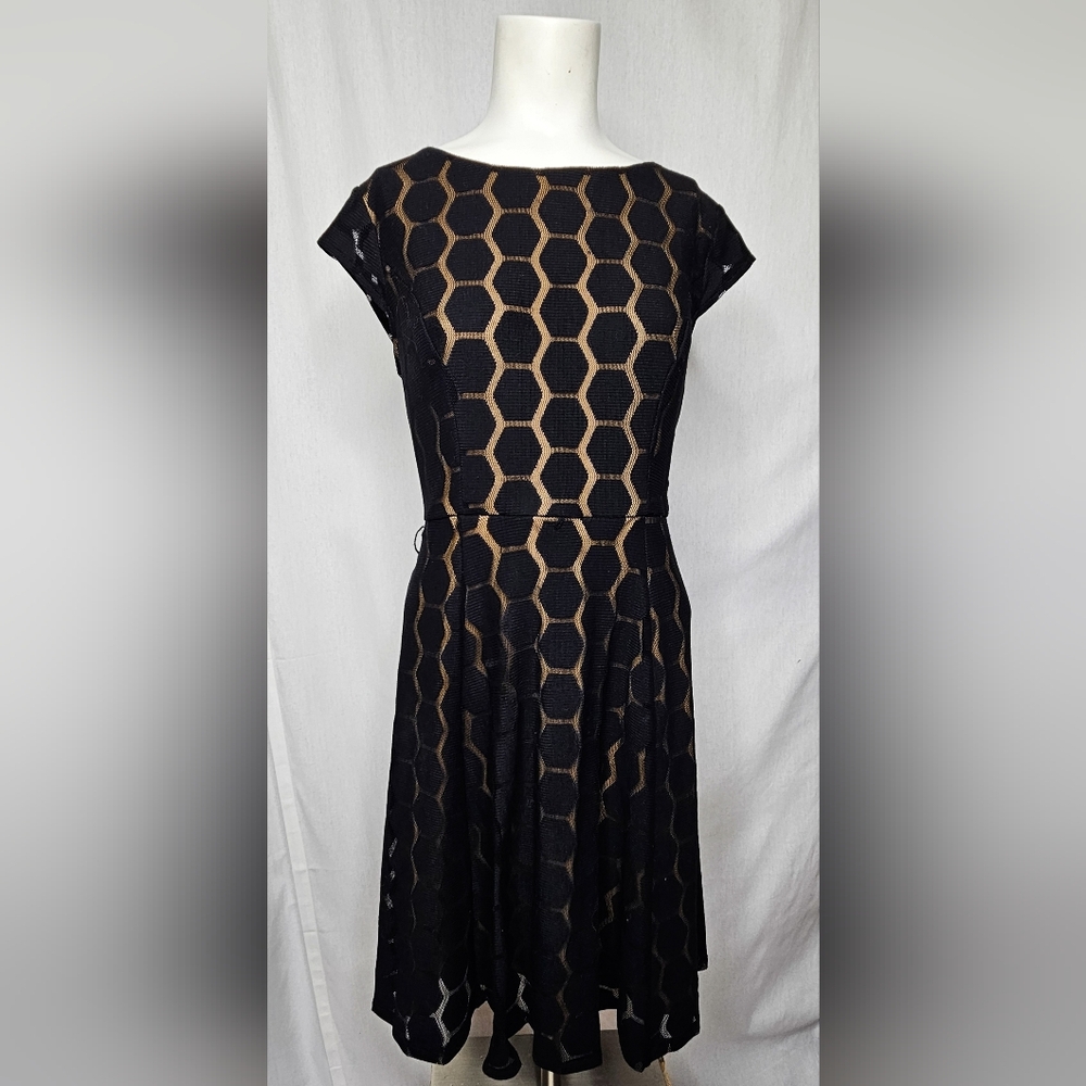 AUW Black‎ & Nude Lined Hexagon Honeycomb Lace A-Line Dress | Size 12